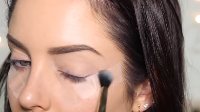 Kylie Jenner Smokey Cat Makeup 3