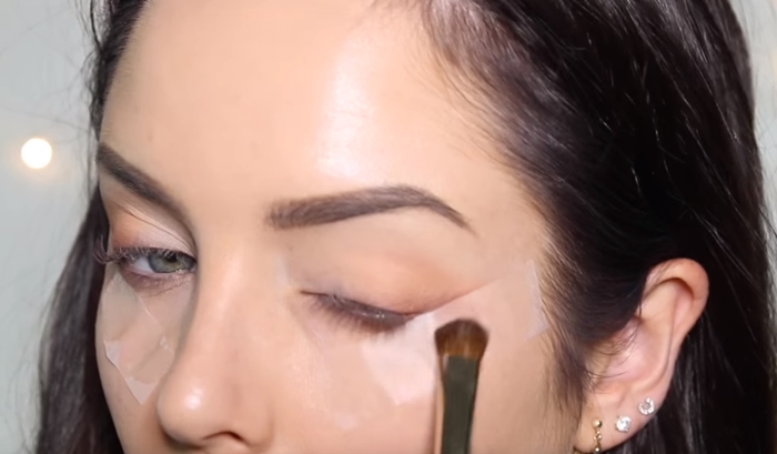 Kylie Jenner Smokey Cat Makeup 4
